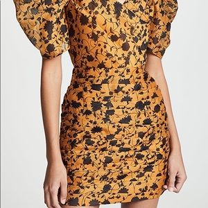 Revolve C/MEO collective Revolve